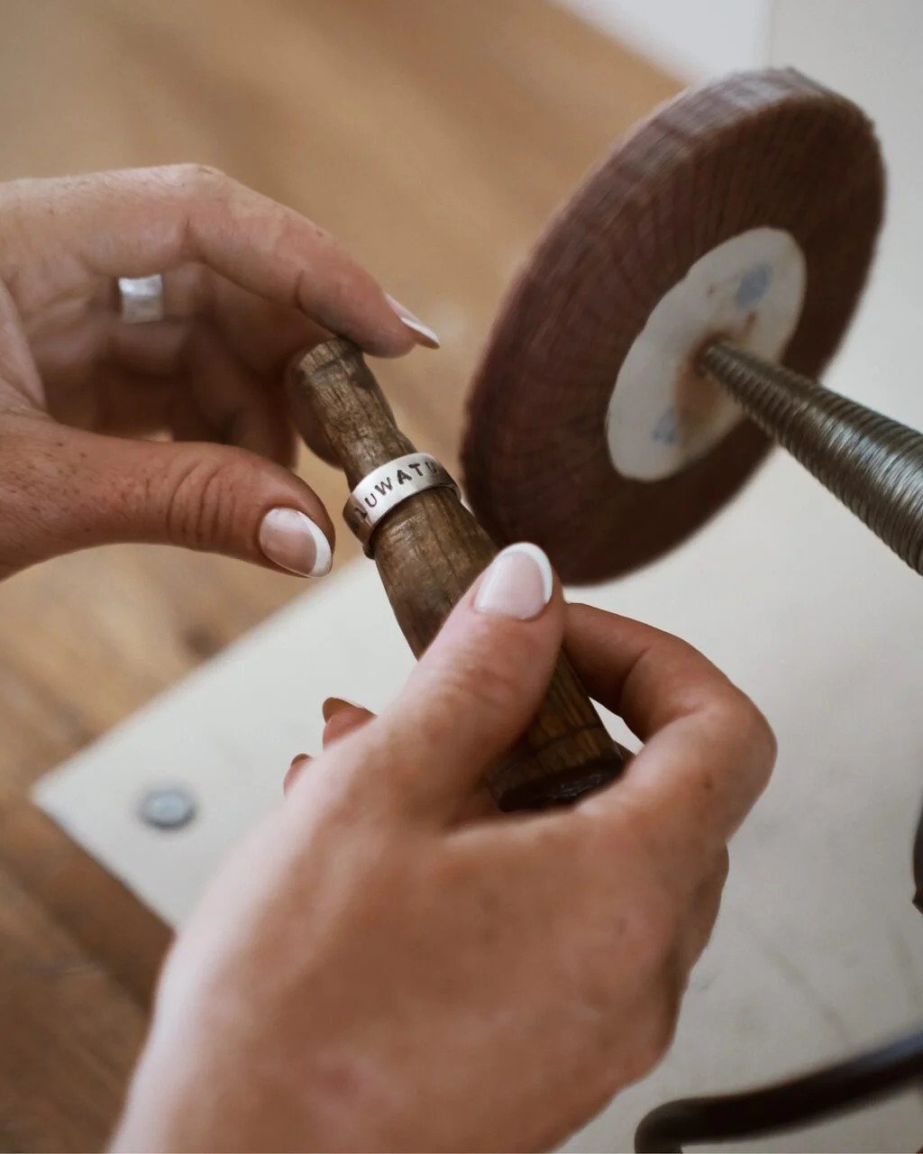 Experience the Uluwatu Silver Class – Learn the art of Balinese silver jewelry making and create your own custom ring in a relaxing and authentic workshop.